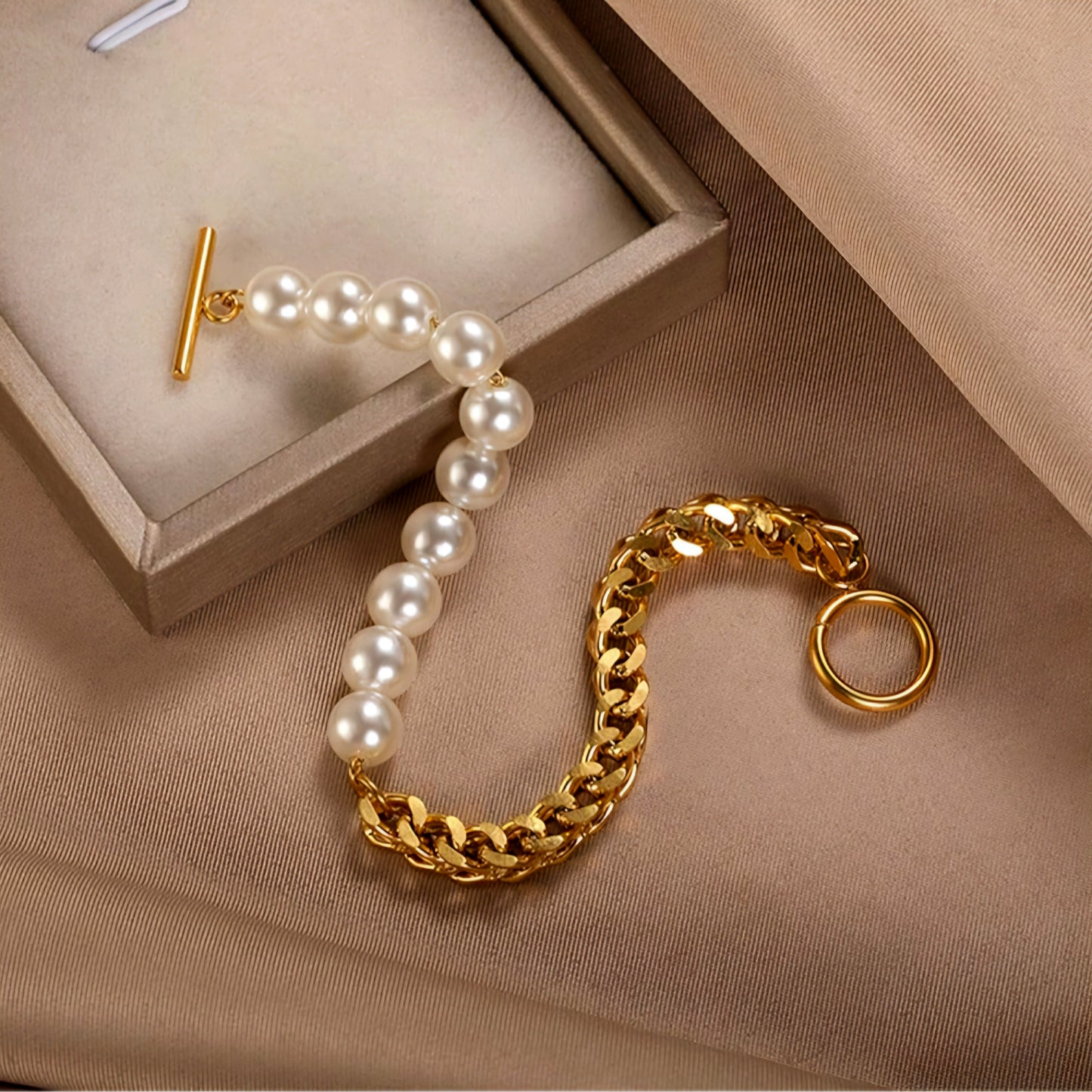 Brățară Freelook, Design Dual cu Zale Masive și Perle Sidefate